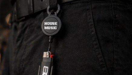 House music lighter chain