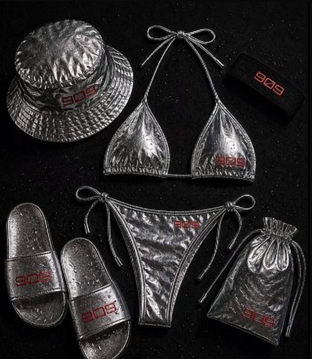 Silver set: hat, bikini, slides, bag